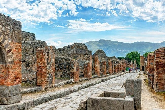 Pompeii Private Tour from Naples Cruise, Port or Hotel pick-up
